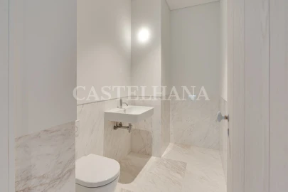 Apartamento T4 para Venda em Beato