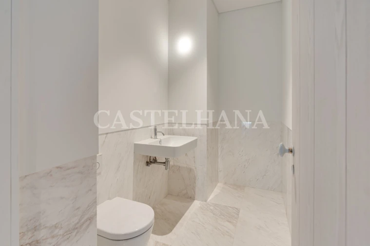Apartamento T4 para Venda em Beato Foto 25