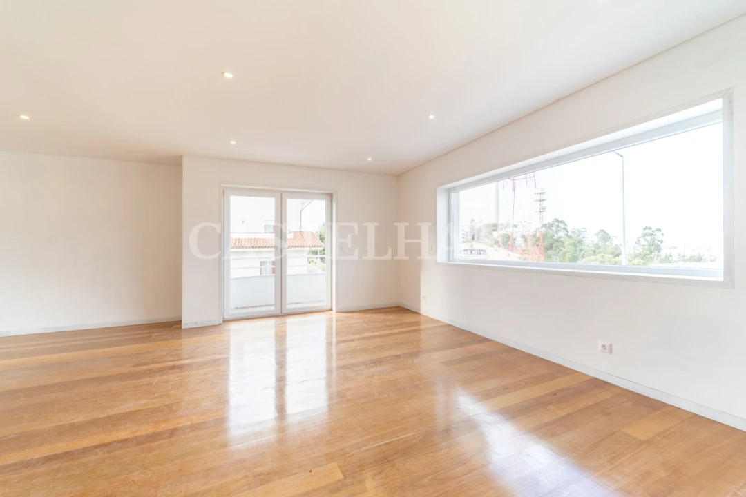 Moradia T4 para Venda em Oliveira do Douro Foto 29