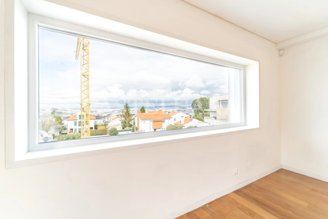 Moradia T4 para Venda em Oliveira do Douro Foto 30