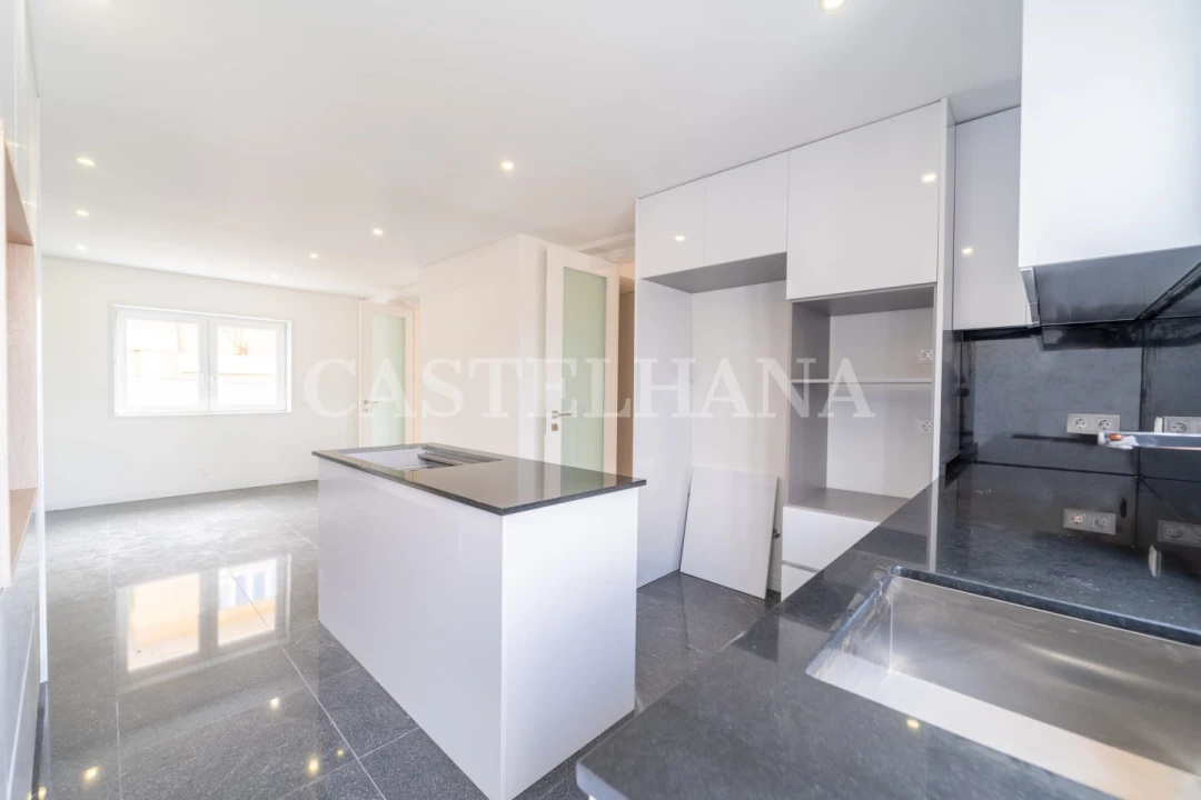 Moradia T4 para Venda em Oliveira do Douro Foto 37