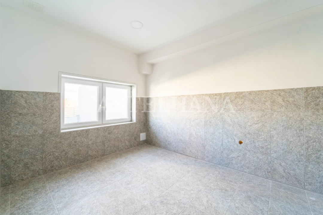 Moradia T4 para Venda em Oliveira do Douro Foto 51