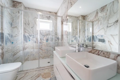 Moradia T4 para Venda em Oliveira do Douro