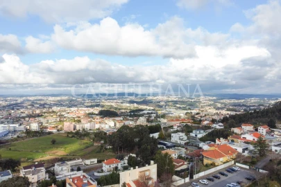 Moradia T4 para Venda em Oliveira do Douro