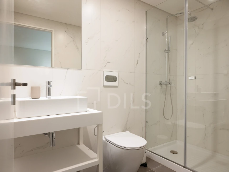 Apartamento T2 para Venda em Cedofeita, Santo Ildefonso, Sé, Miragaia, São Nicolau e Vitória Foto 9