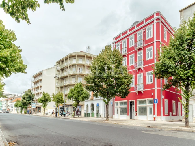 Apartamento T1 para Venda em Alvalade Foto 14