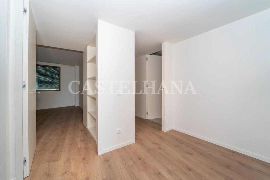 Apartamento T3 para Venda em Paranhos Foto 5