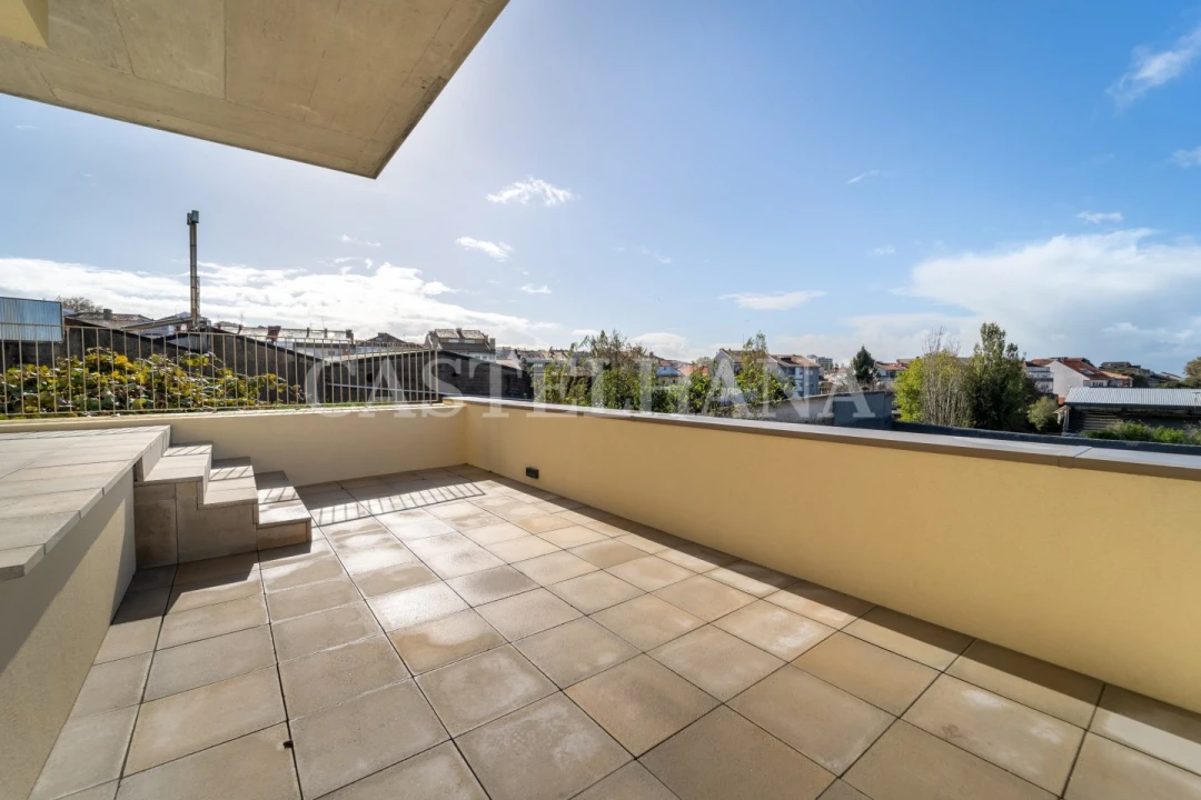 Apartamento T3 para Venda em Paranhos Foto 32