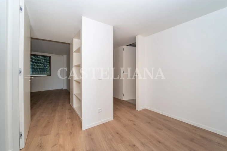 Apartamento T3 para Venda em Paranhos Foto 5