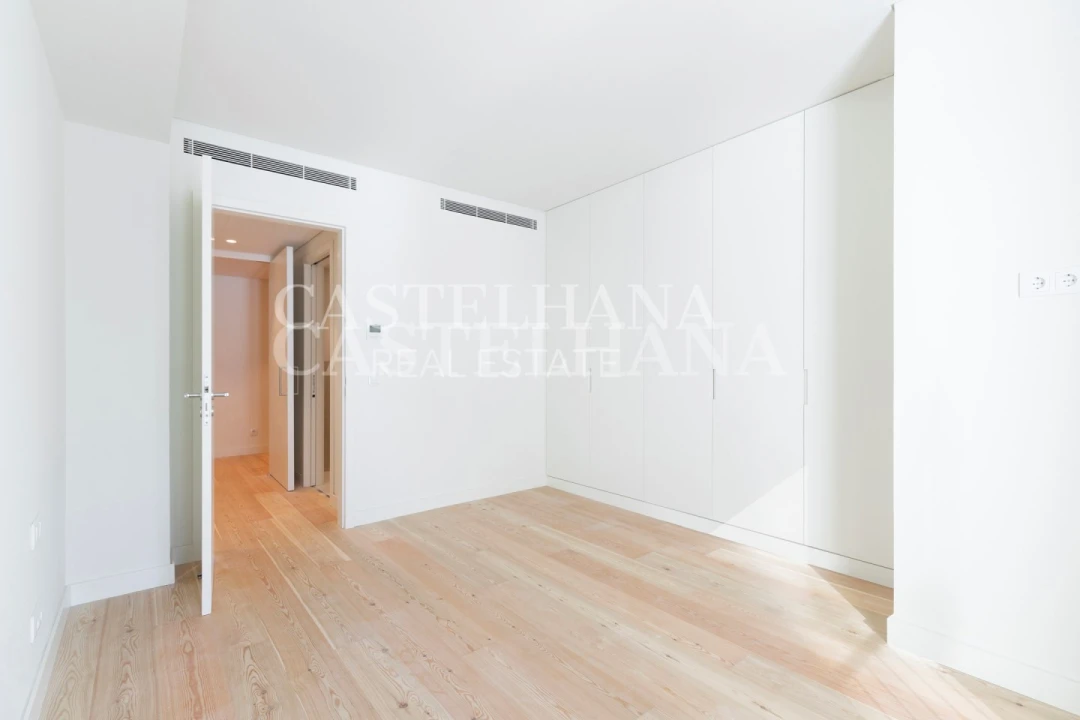 Apartamento T3 para Venda em Santo António Foto 17