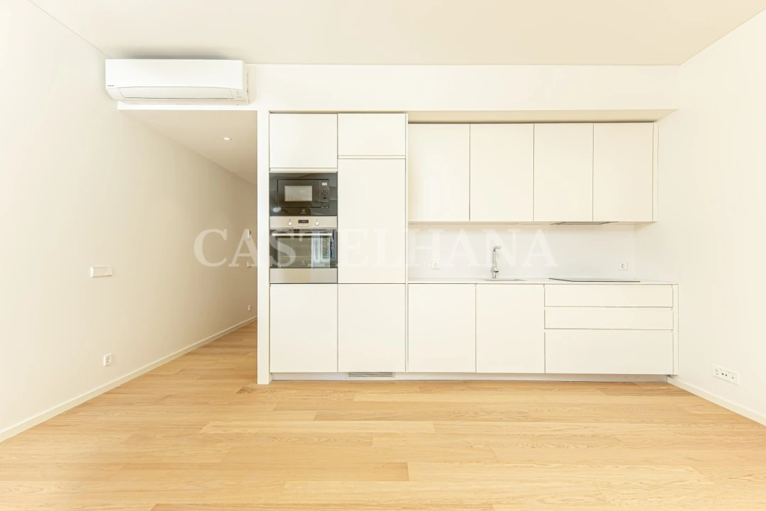 Apartamento T1 para Venda em Avenidas Novas Foto 3