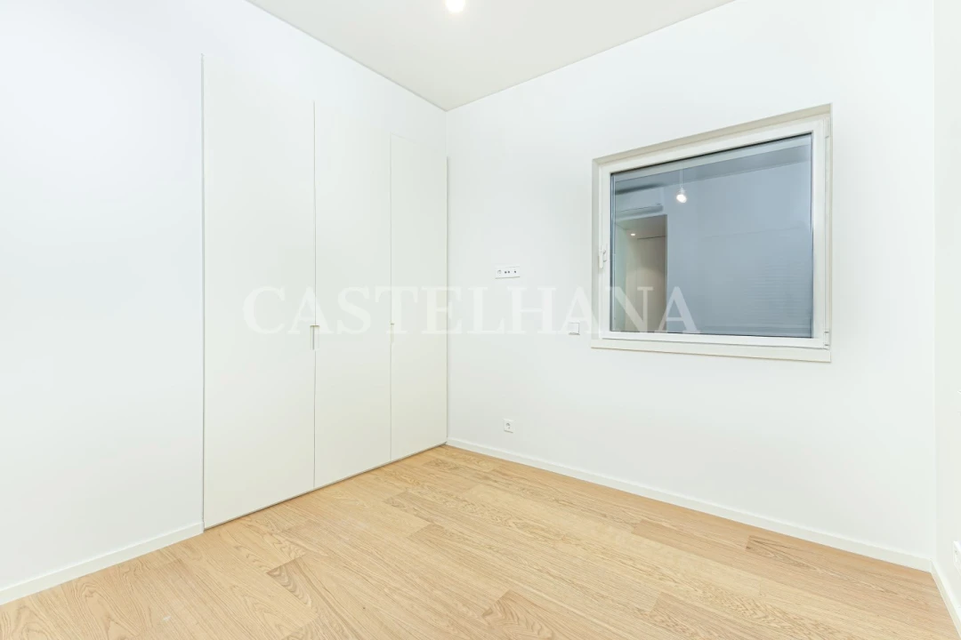 Apartamento T1 para Venda em Avenidas Novas Foto 7