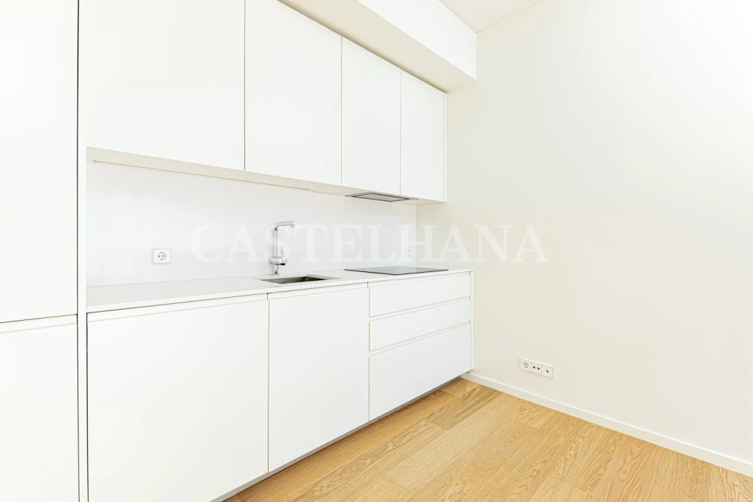 Apartamento T1 para Venda em Avenidas Novas Foto 8