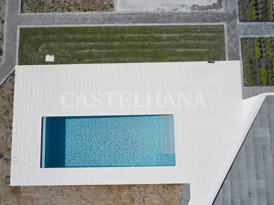 Moradia T4 para Venda em Nossa Senhora da Vila, Nossa Senhora do Bispo e Silveiras Foto 6