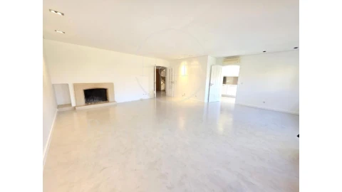 Apartamento T2 para Arrendamento em Cascais e Estoril