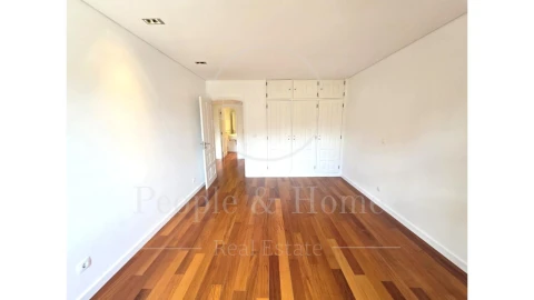 Apartamento T2 para Arrendamento em Cascais e Estoril