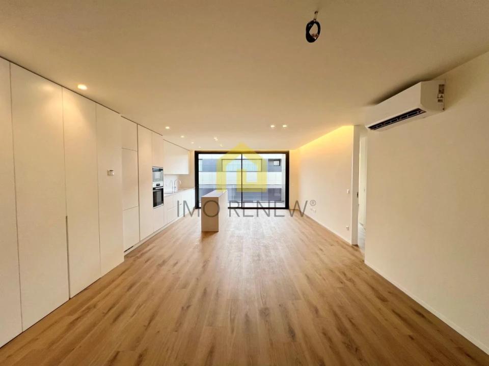 Apartamento T2 para Venda em Mafamude e Vilar do Paraíso Foto 3