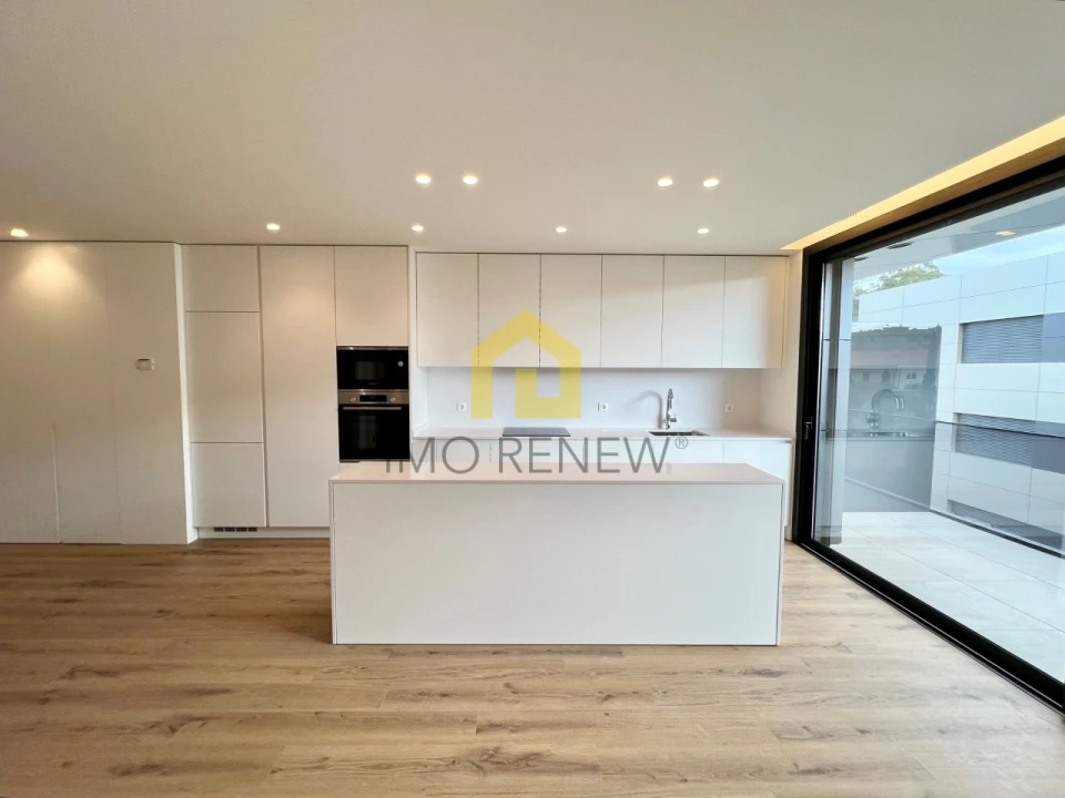 Apartamento T2 para Venda em Mafamude e Vilar do Paraíso Foto 7