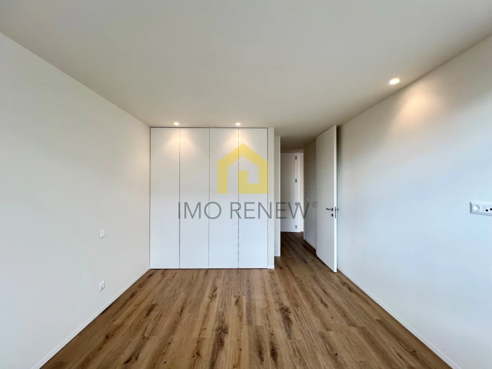 Apartamento T2 para Venda em Mafamude e Vilar do Paraíso Foto 14