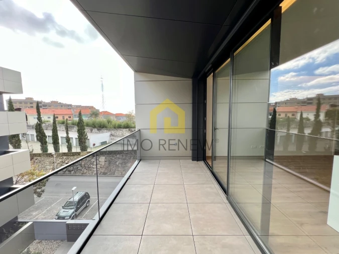 Apartamento T2 para Venda em Mafamude e Vilar do Paraíso Foto 1