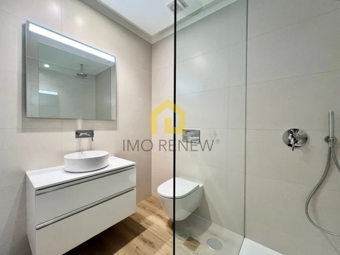 Apartamento T2 para Venda em Mafamude e Vilar do Paraíso Foto 16