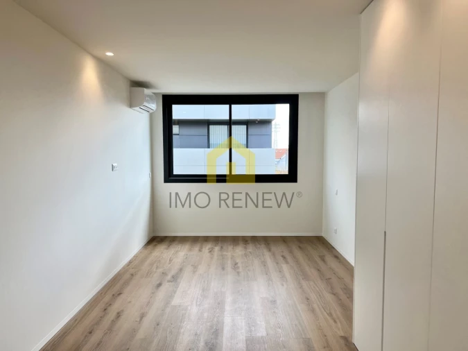 Apartamento T2 para Venda em Mafamude e Vilar do Paraíso Foto 18