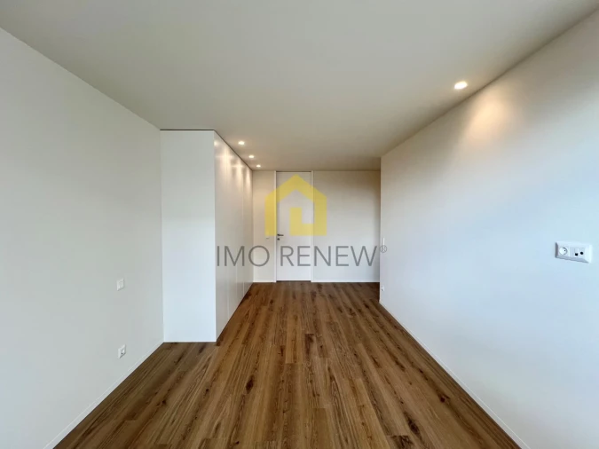 Apartamento T2 para Venda em Mafamude e Vilar do Paraíso Foto 19