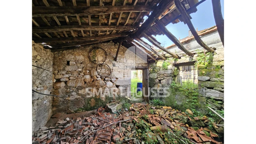 Moradia T3 para Venda em Friúmes e Paradela Foto 23