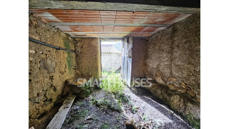 Moradia T3 para Venda em Friúmes e Paradela Foto 32