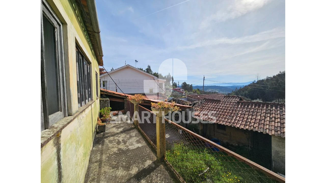 Moradia T3 para Venda em Friúmes e Paradela Foto 18