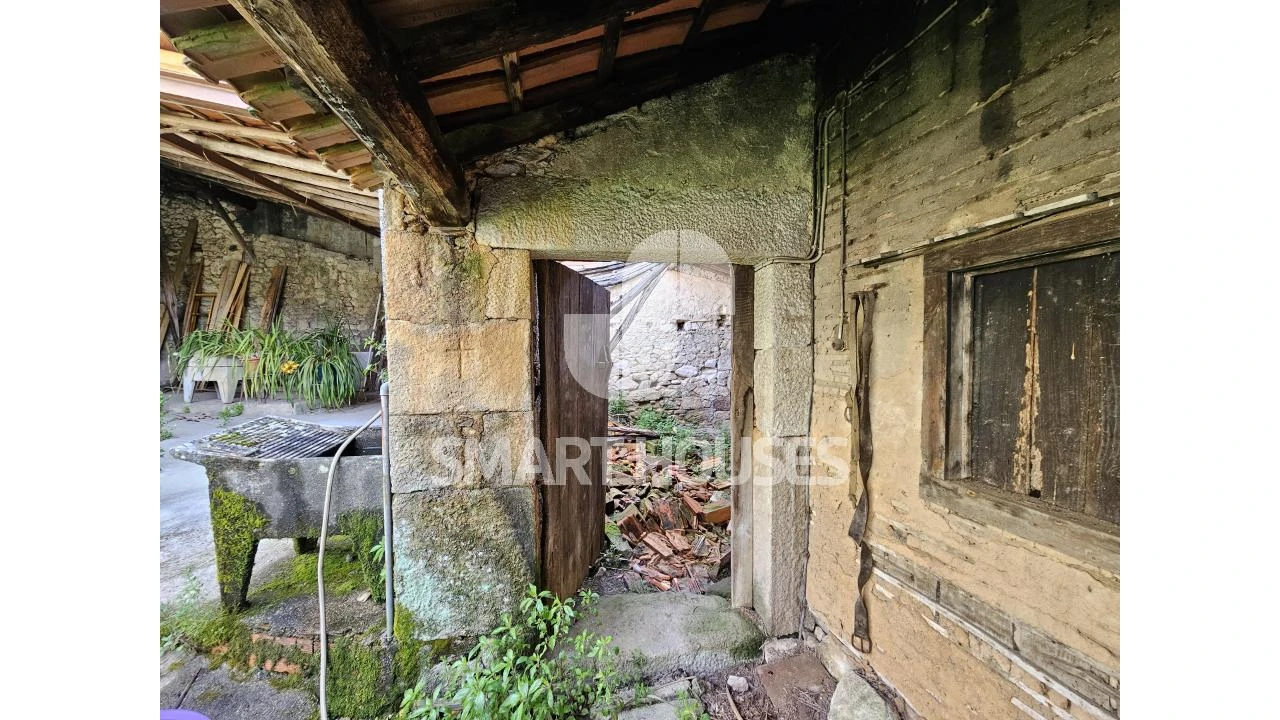 Moradia T3 para Venda em Friúmes e Paradela Foto 22