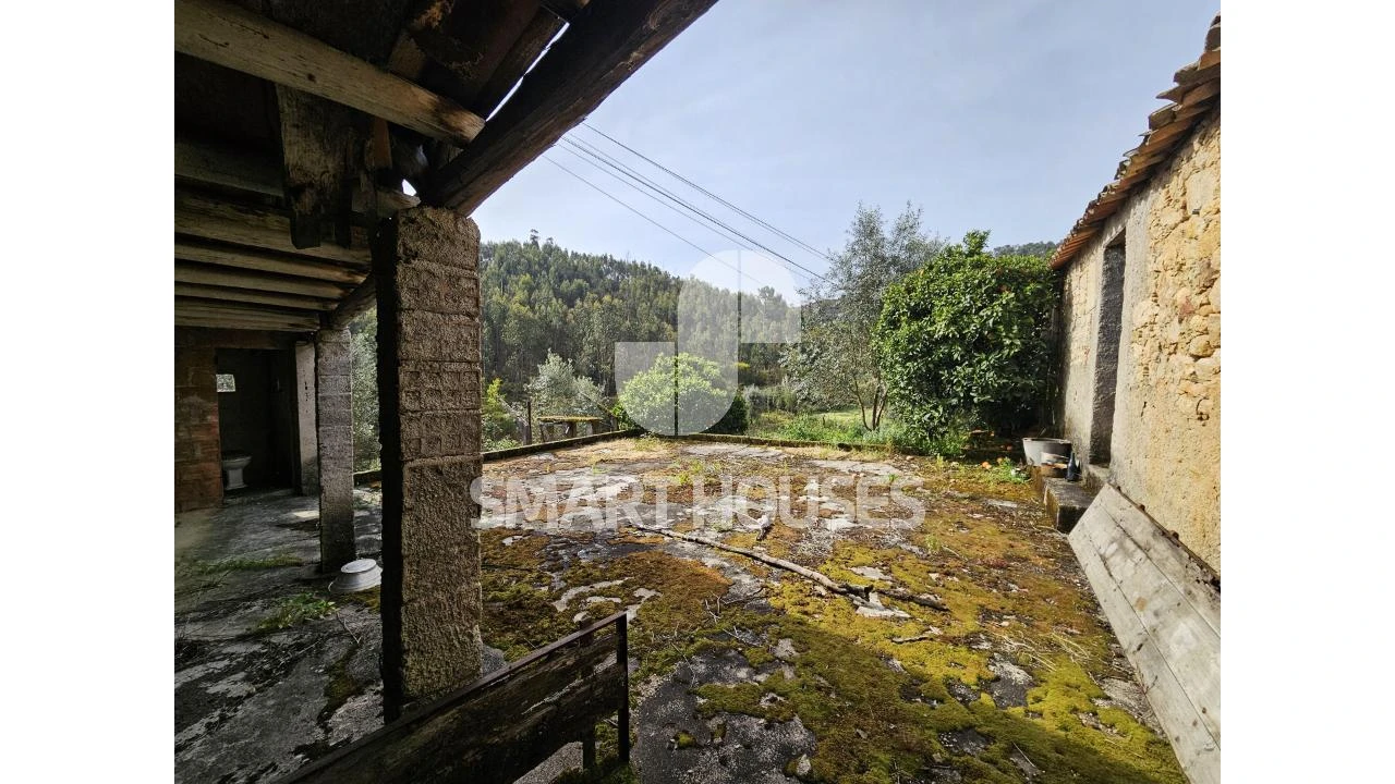 Moradia T3 para Venda em Friúmes e Paradela Foto 37