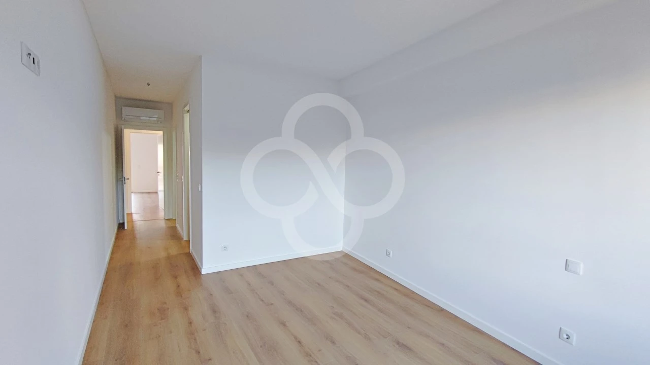 Apartamento T3 para Venda em Odivelas Foto 6