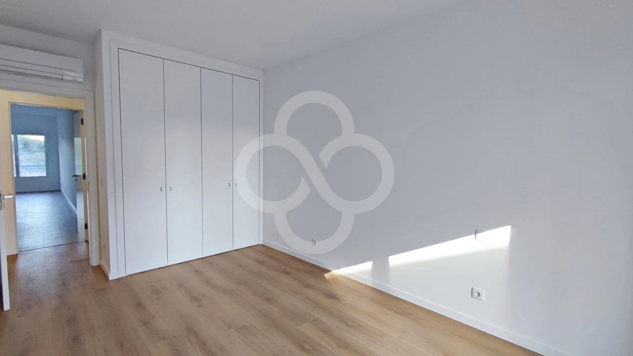 Apartamento T3 para Venda em Odivelas Foto 13