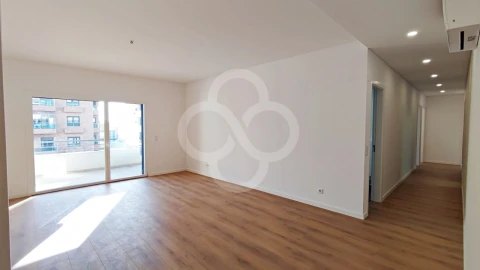 Apartamento T3 para Venda em Odivelas