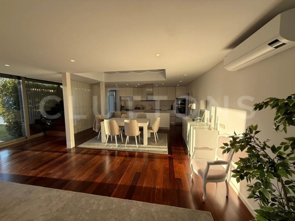 Moradia T3 para Venda em Almancil Foto 26