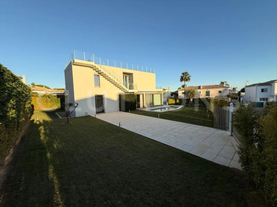 Moradia T3 para Venda em Almancil Foto 29