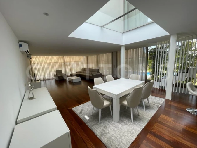 Moradia T3 para Venda em Almancil Foto 8