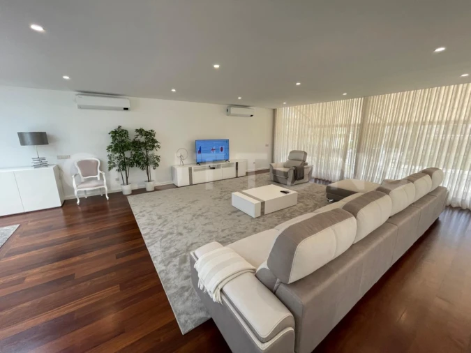 Moradia T3 para Venda em Almancil Foto 17