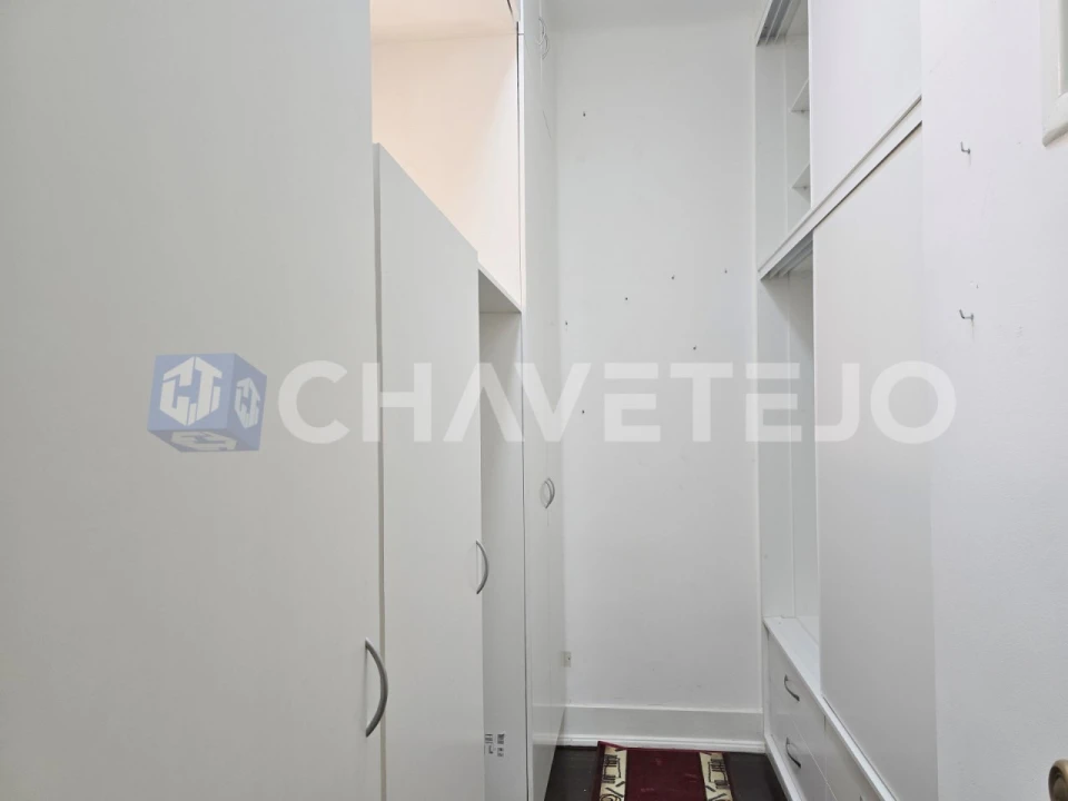 Apartamento T4 para Venda em São João Baptista e Santa Maria dos Olivais Foto 22