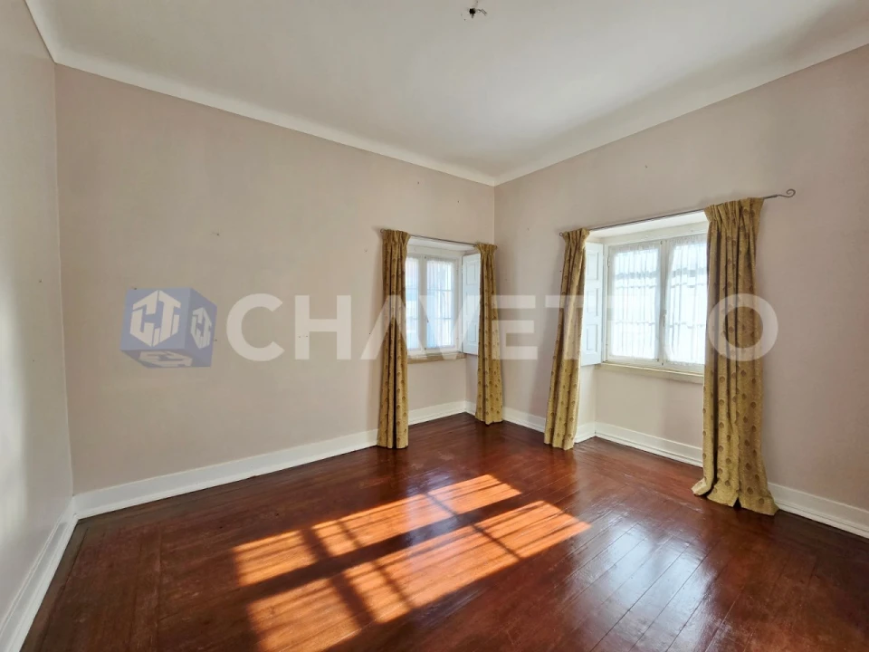 Apartamento T4 para Venda em São João Baptista e Santa Maria dos Olivais Foto 25