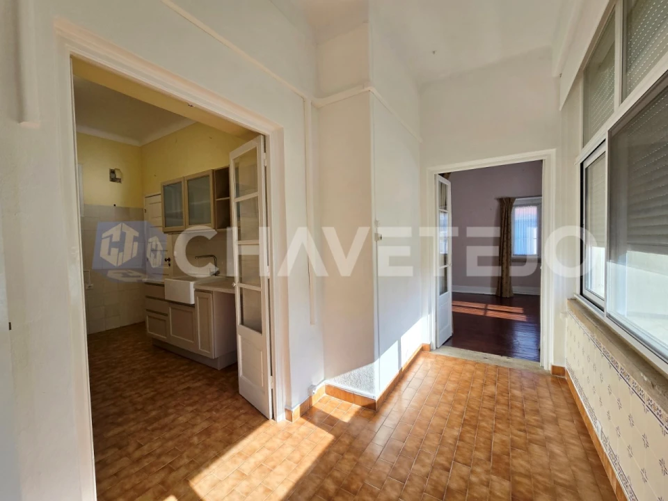 Apartamento T4 para Venda em São João Baptista e Santa Maria dos Olivais Foto 28