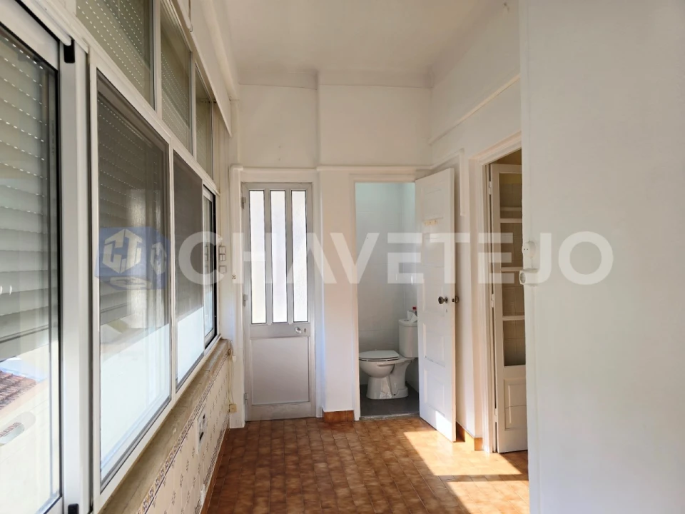Apartamento T4 para Venda em São João Baptista e Santa Maria dos Olivais Foto 29