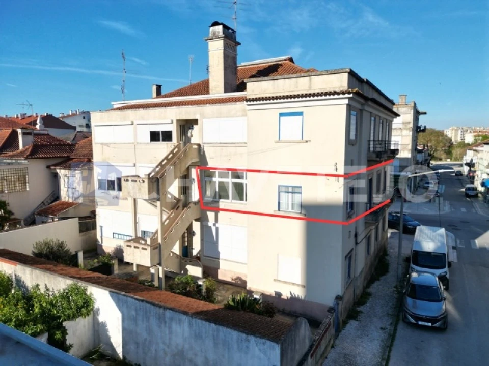 Apartamento T4 para Venda em São João Baptista e Santa Maria dos Olivais Foto 42