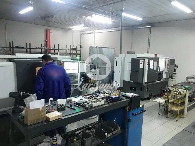 Armazém para Venda em Vila Nova de Famalicão e Calendário Foto 3