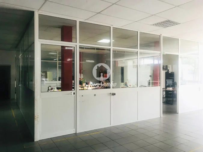 Armazém para Venda em Vila Nova de Famalicão e Calendário Foto 5