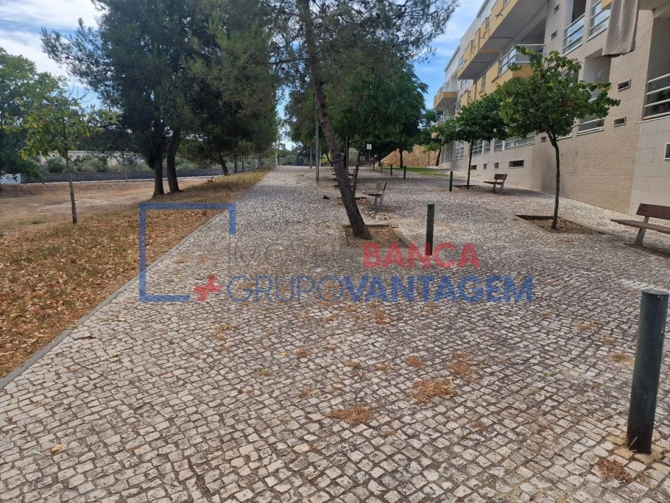 Apartamento T3 para Venda em Palhais e Coina Foto 17