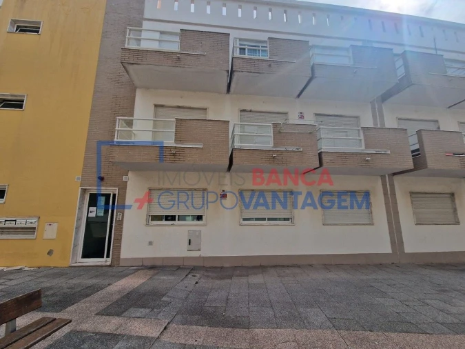 Apartamento T3 para Venda em Palhais e Coina Foto 16