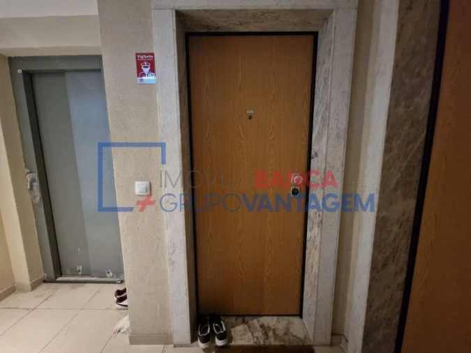 Apartamento T3 para Venda em Palhais e Coina Foto 3