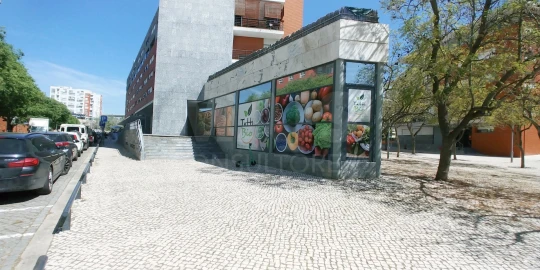 Loja para Venda em Parque das Nações
